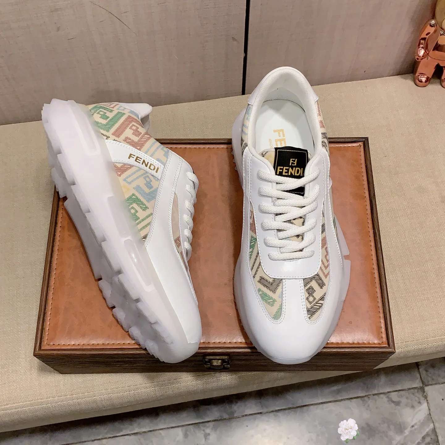 Men's Men's Shoes💰460💰💰🎩🎩[Lightning][Lightning] "FENDI*" The latest and most popular casual sports shoes, top brand [Seduce] luxury ~ purchasing agent, top quality ~. [Strong] The upper is made of imported breathable cowhide with material ➕ breathable sheepskin feet (•) and fine workmanship. The original stylish and stylish soft rubber wear-resistant and non-slip outsole is light and comfortable on the feet. The real thing looks better when photographed in person. 012: code: 38-44, can be customized to 45, 2️⃣ colors available